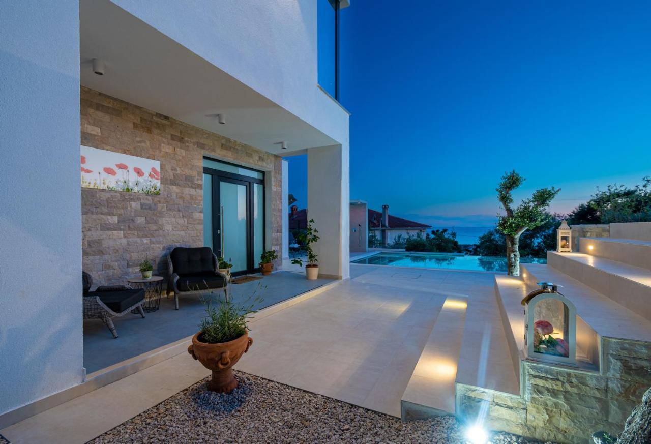 Bay Diamond Villa